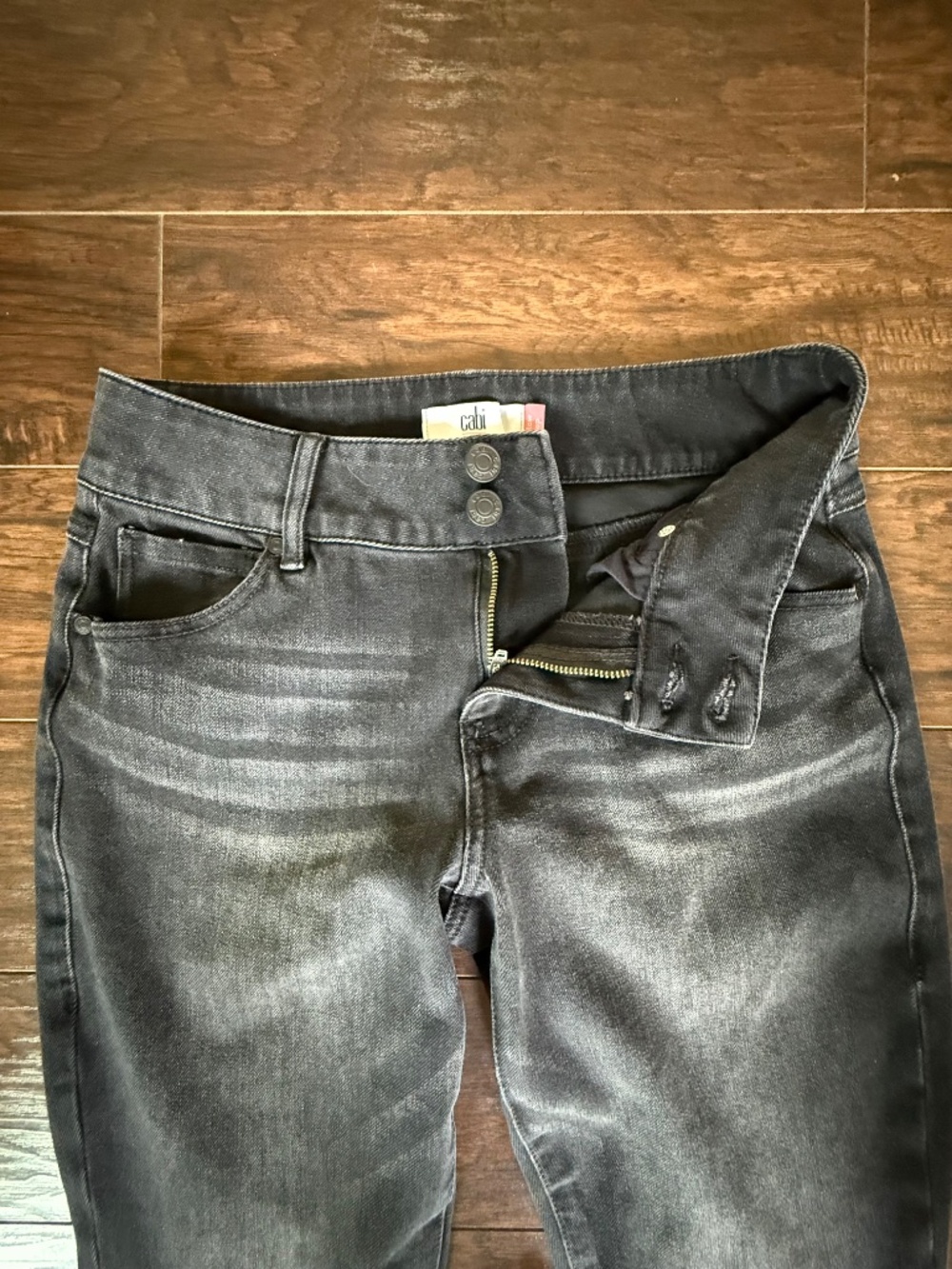 CAbi Black Hi-Low Crop Jeans Size 4 Stretch Denim EUC - Picture 4 of 10